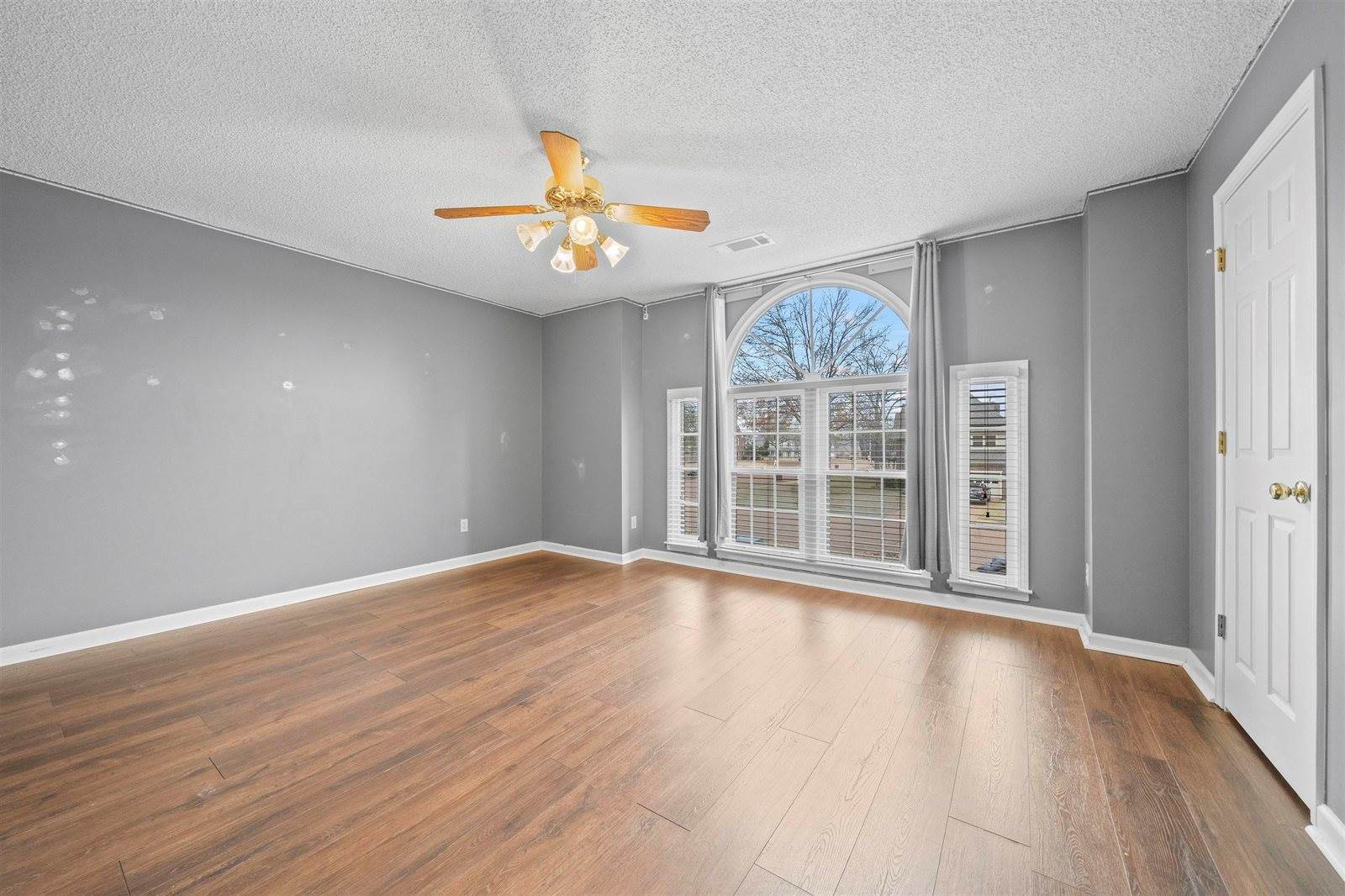 711 Autumn Winds Dr, Collierville, TN 38017