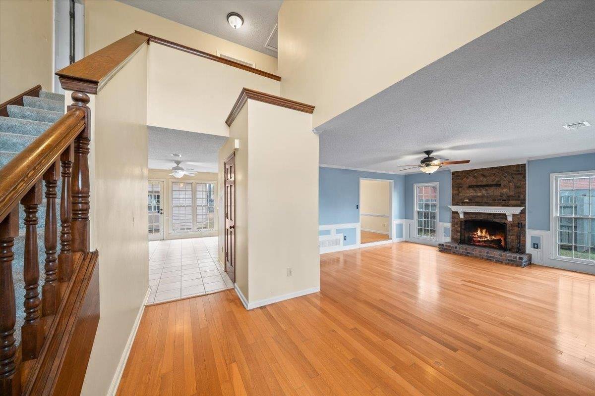 711 Autumn Winds Dr, Collierville, TN 38017