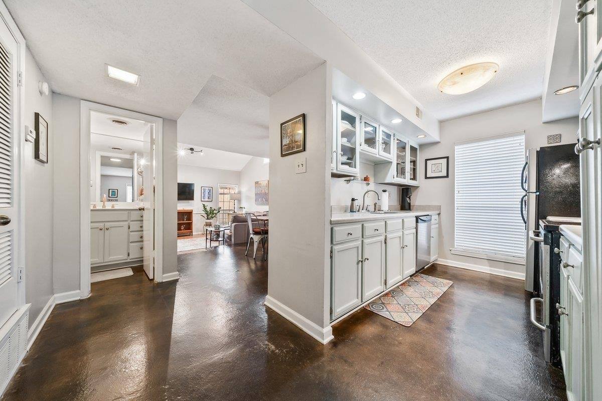 2171 Court St, Memphis, TN 38104