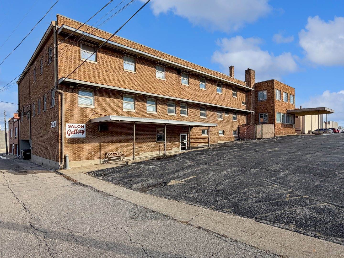 222 West Exchange Street, Freeport, IL 61032