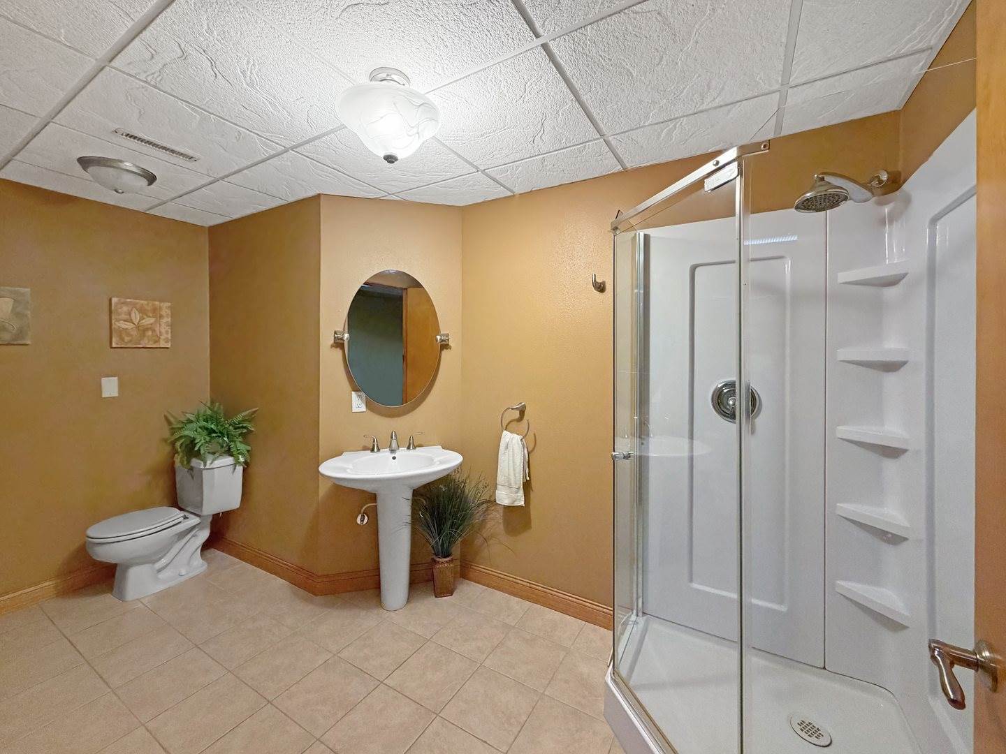 222 West Exchange Street, Freeport, IL 61032