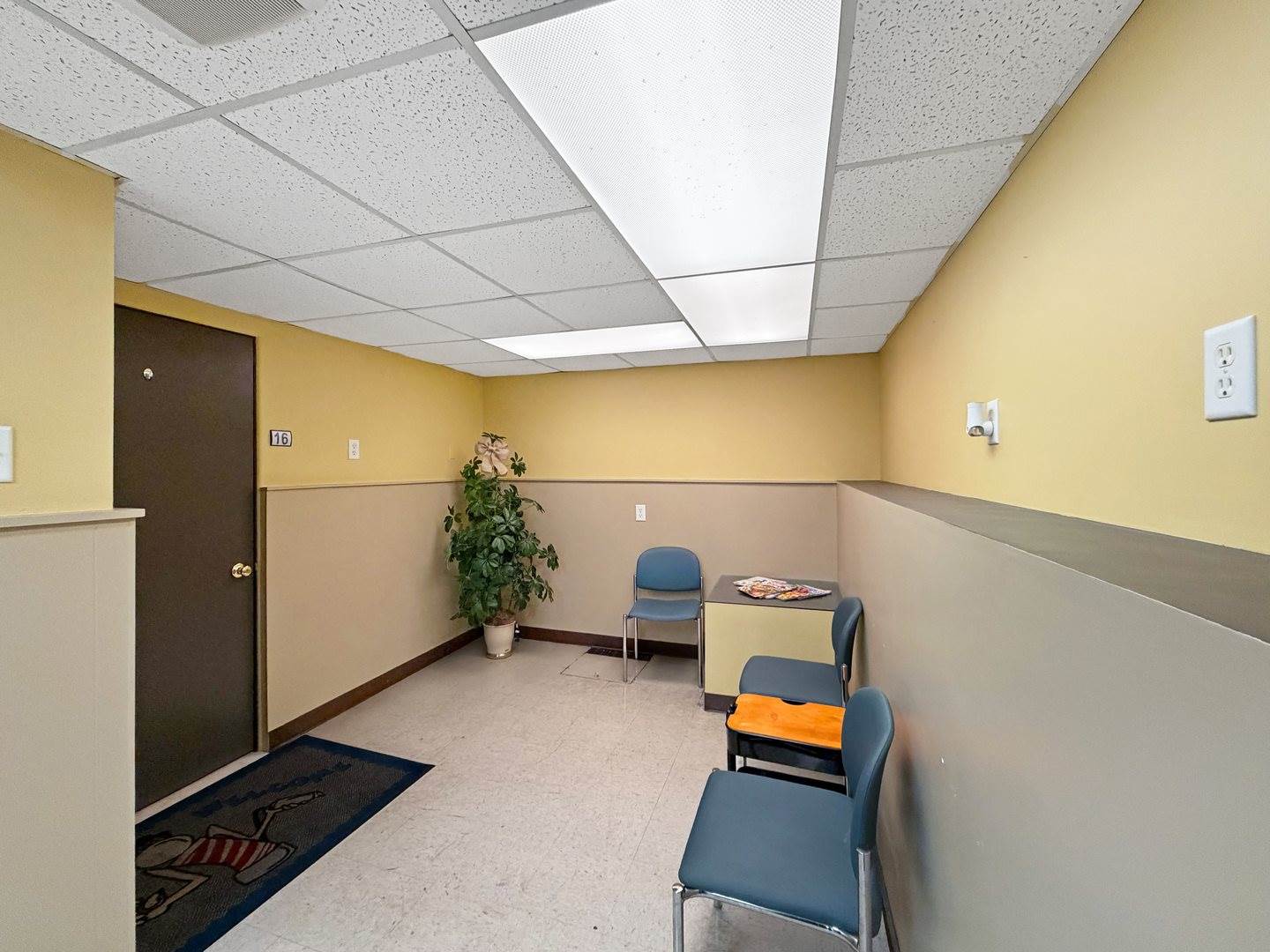 222 West Exchange Street, Freeport, IL 61032