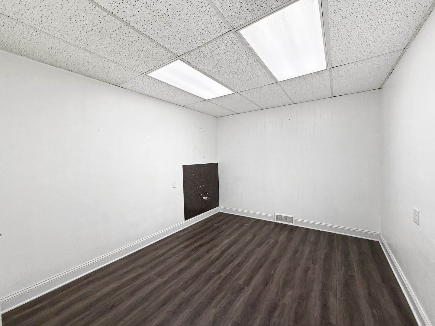 222 West Exchange Street, Freeport, IL 61032