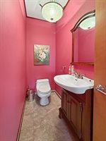 222 West Exchange Street, Freeport, IL 61032