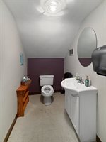 222 West Exchange Street, Freeport, IL 61032