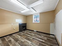 222 West Exchange Street, Freeport, IL 61032