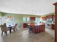 222 West Exchange Street, Freeport, IL 61032