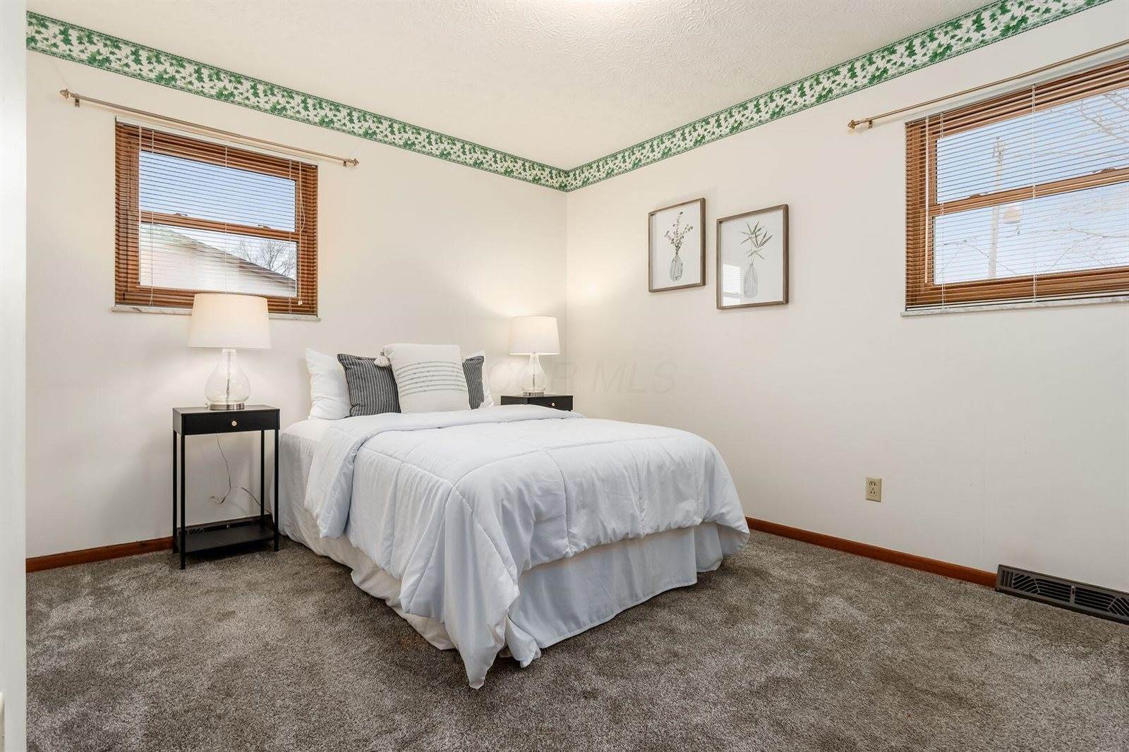 5674 Lindenwood Road, Columbus, OH 43229