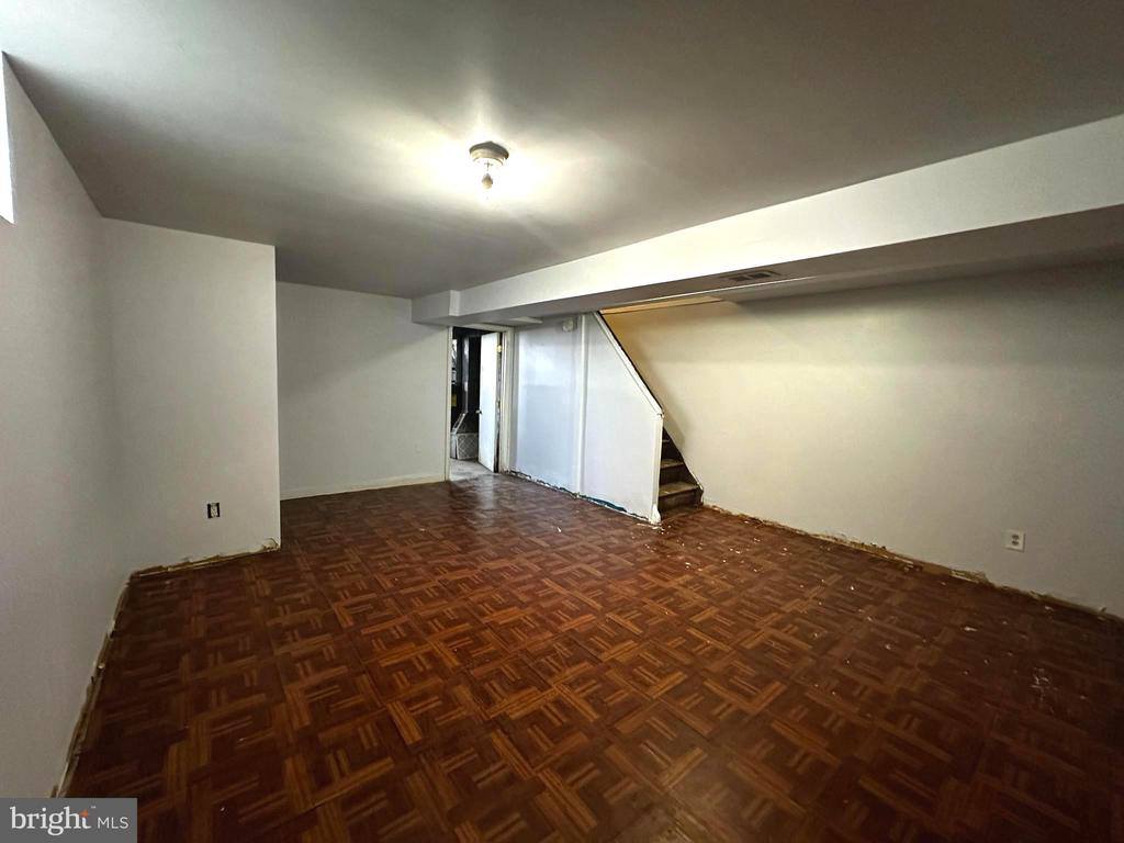 5327 Todd Avenue, Baltimore, MD 21206