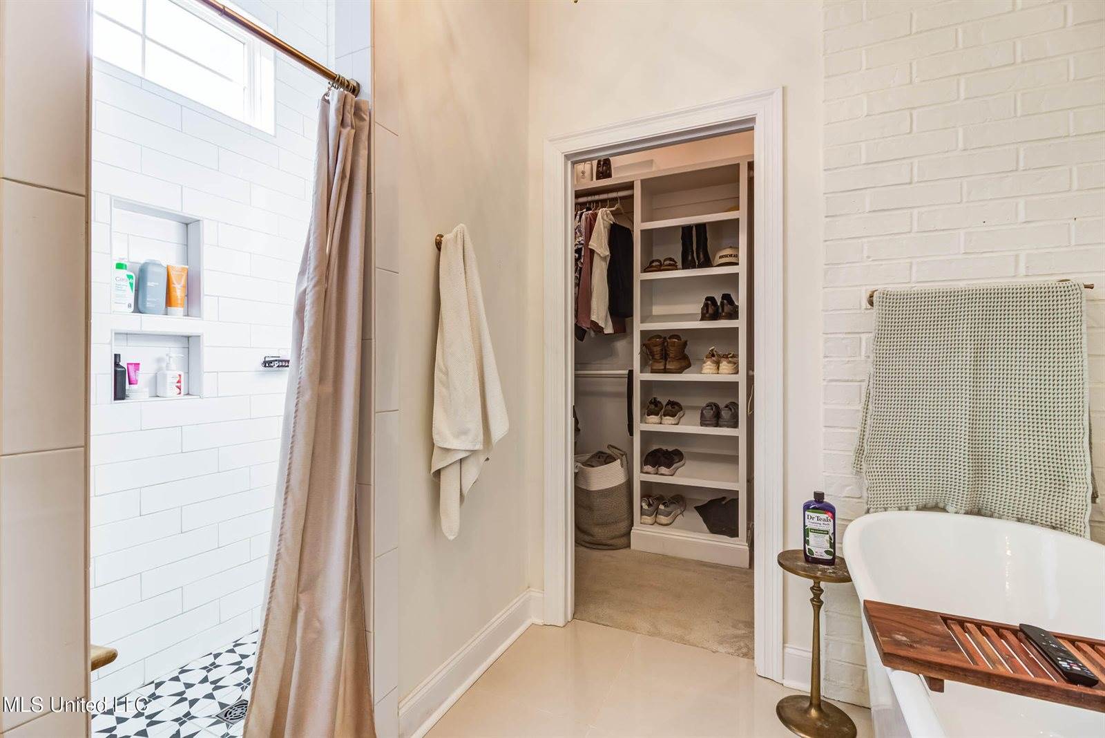 10510 East Landon Green Circle, Gulfport, MS 39503