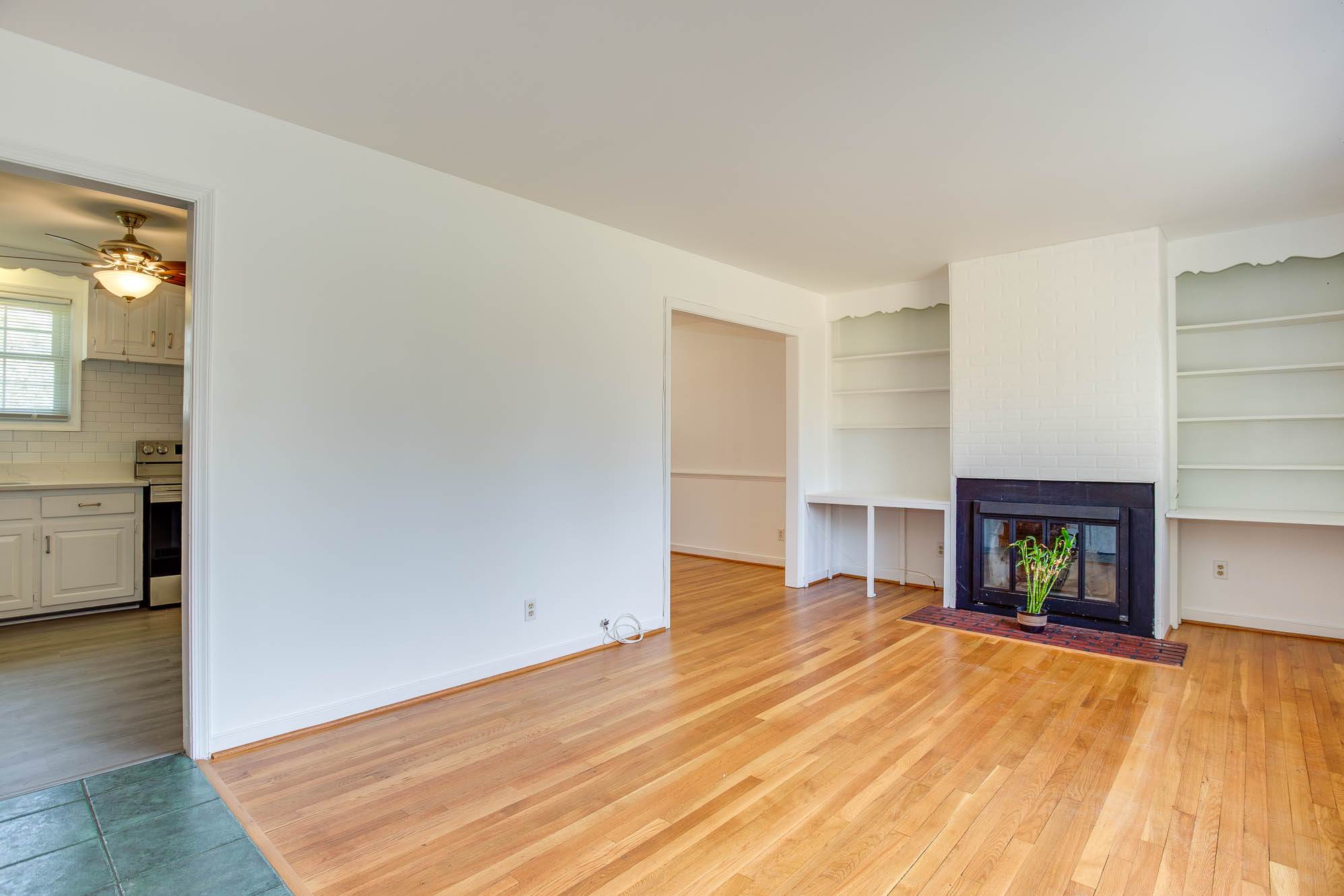 3909 Longleaf Dr, Richmond, VA 23294