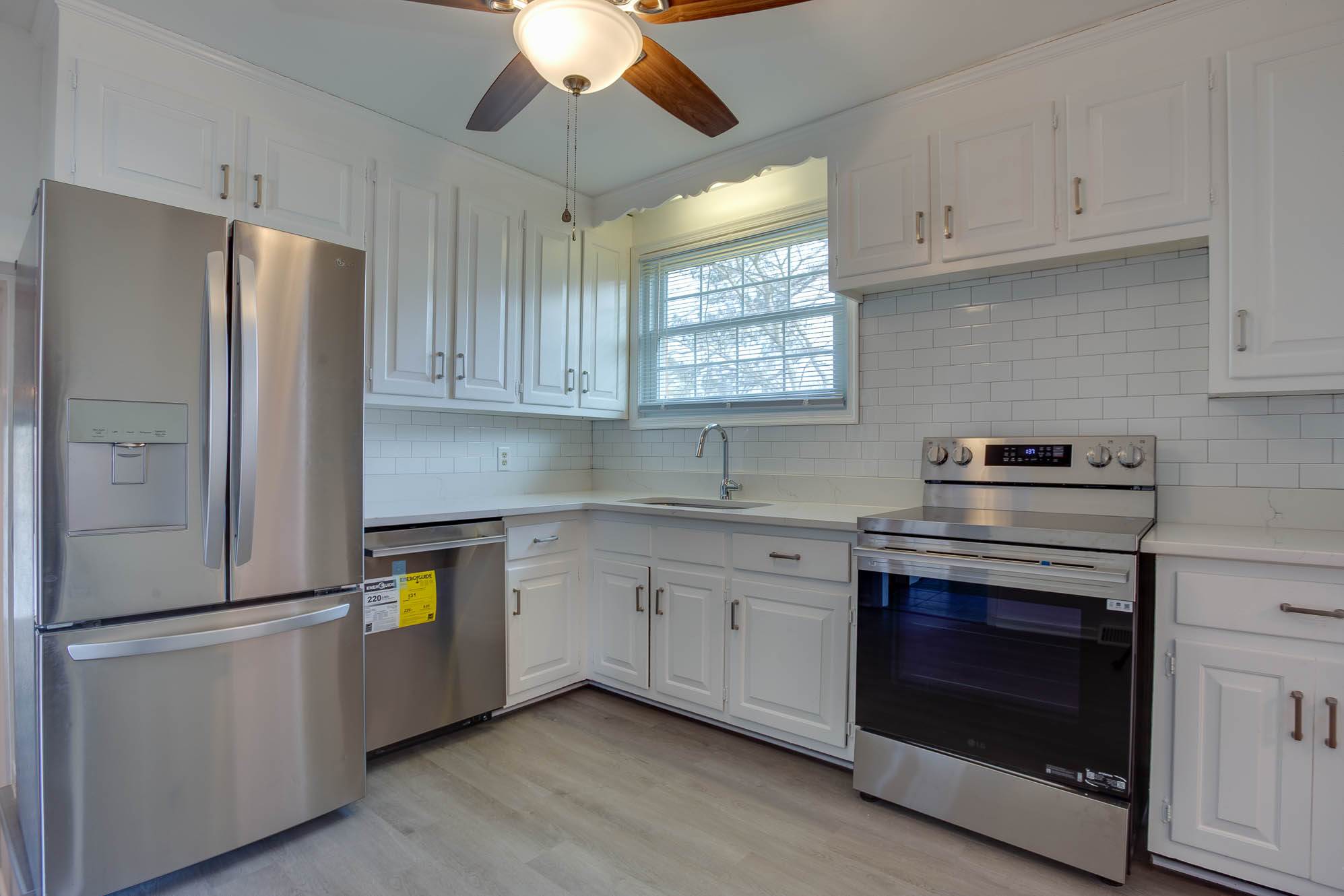 3909 Longleaf Dr, Richmond, VA 23294