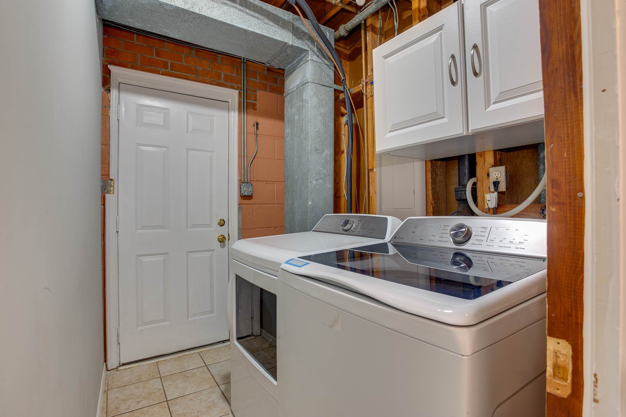 3909 Longleaf Dr, Richmond, VA 23294