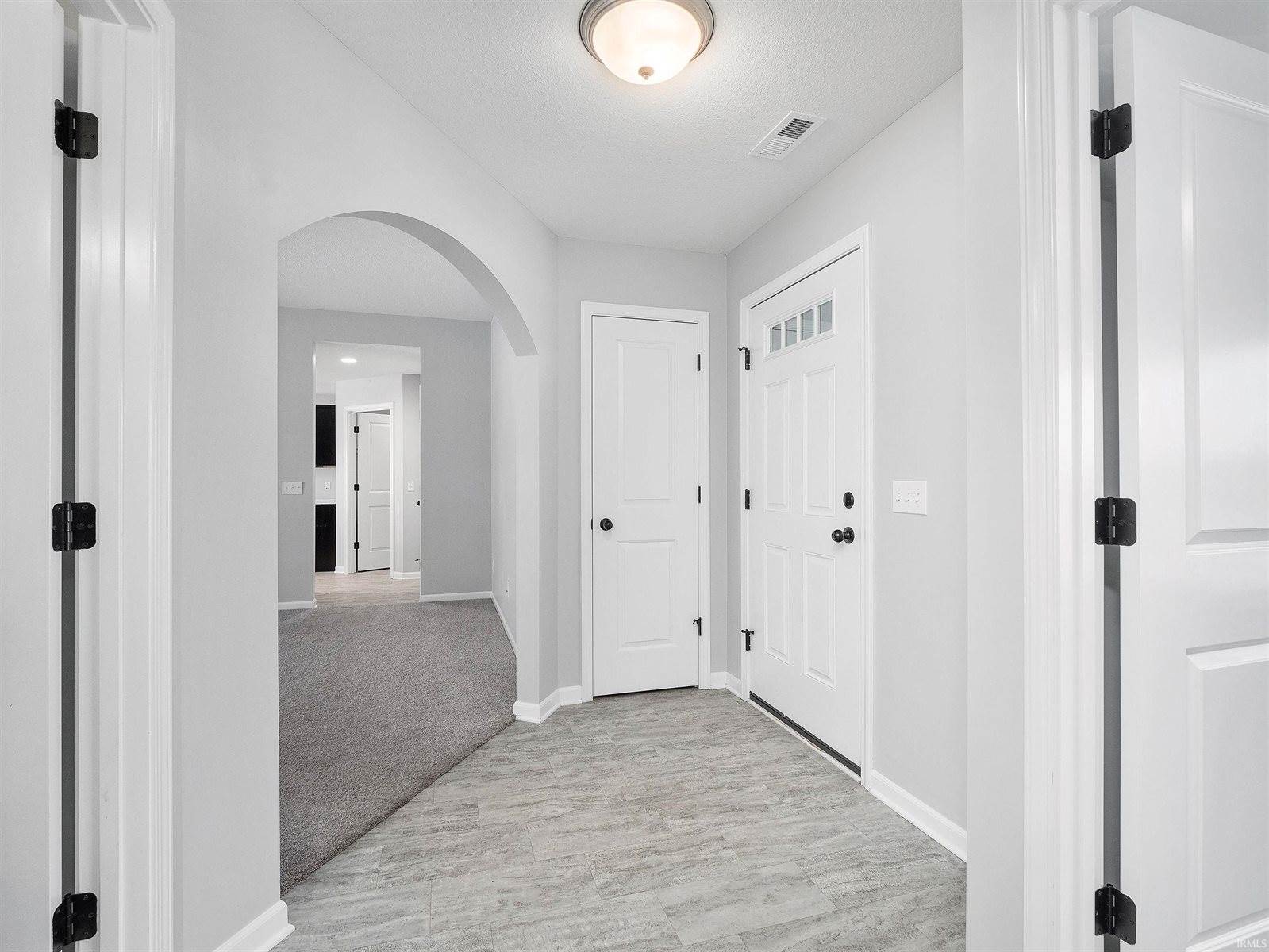 9704 Chadwick Lane, Fort Wayne, IN 46808