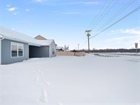 9704 Chadwick Lane, Fort Wayne, IN 46808