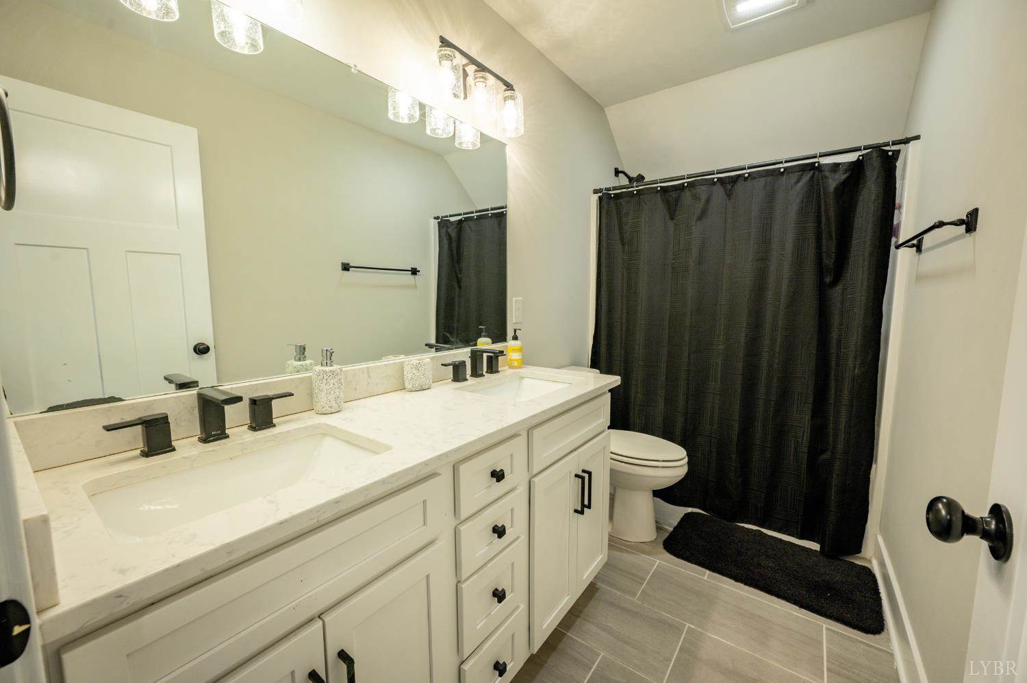 180 Timber Ridge Drive, Forest, VA 24551