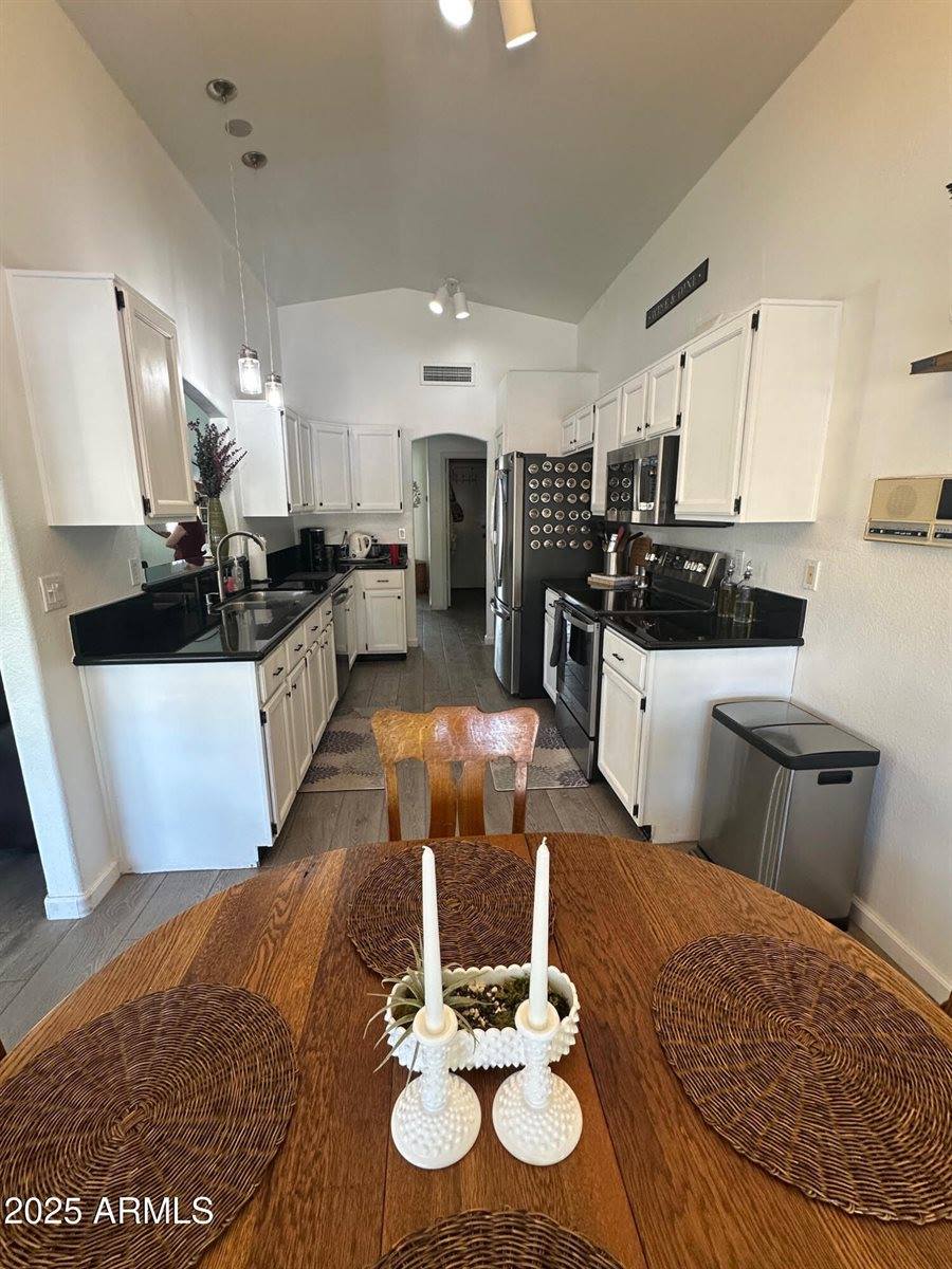 1416 East Chicago Circle, Chandler, AZ 85225