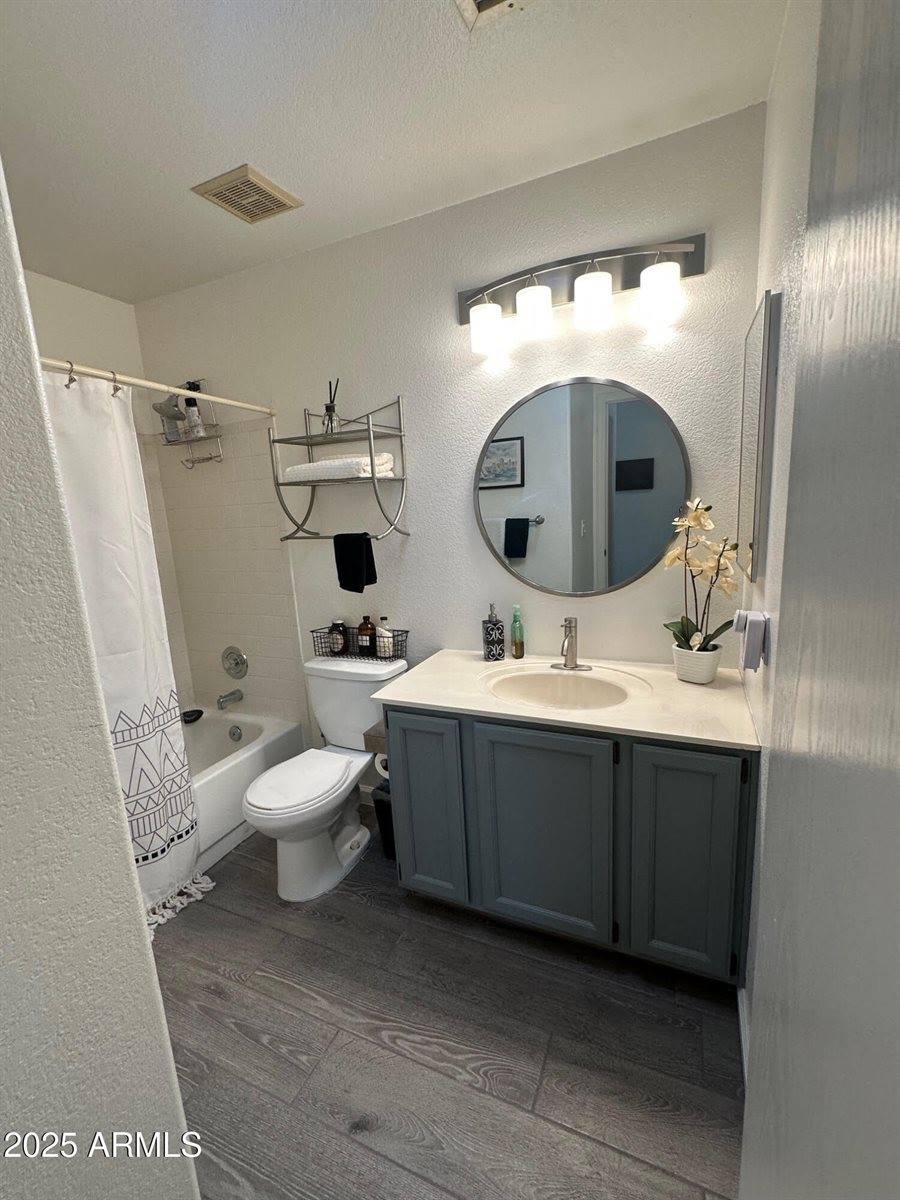 1416 East Chicago Circle, Chandler, AZ 85225