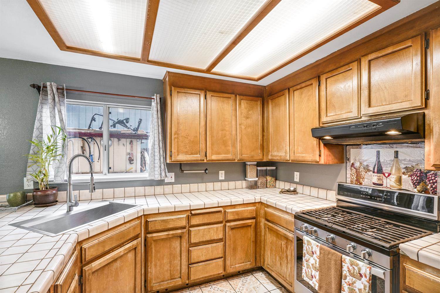 1755 3rd Street, Lincoln, CA 95648