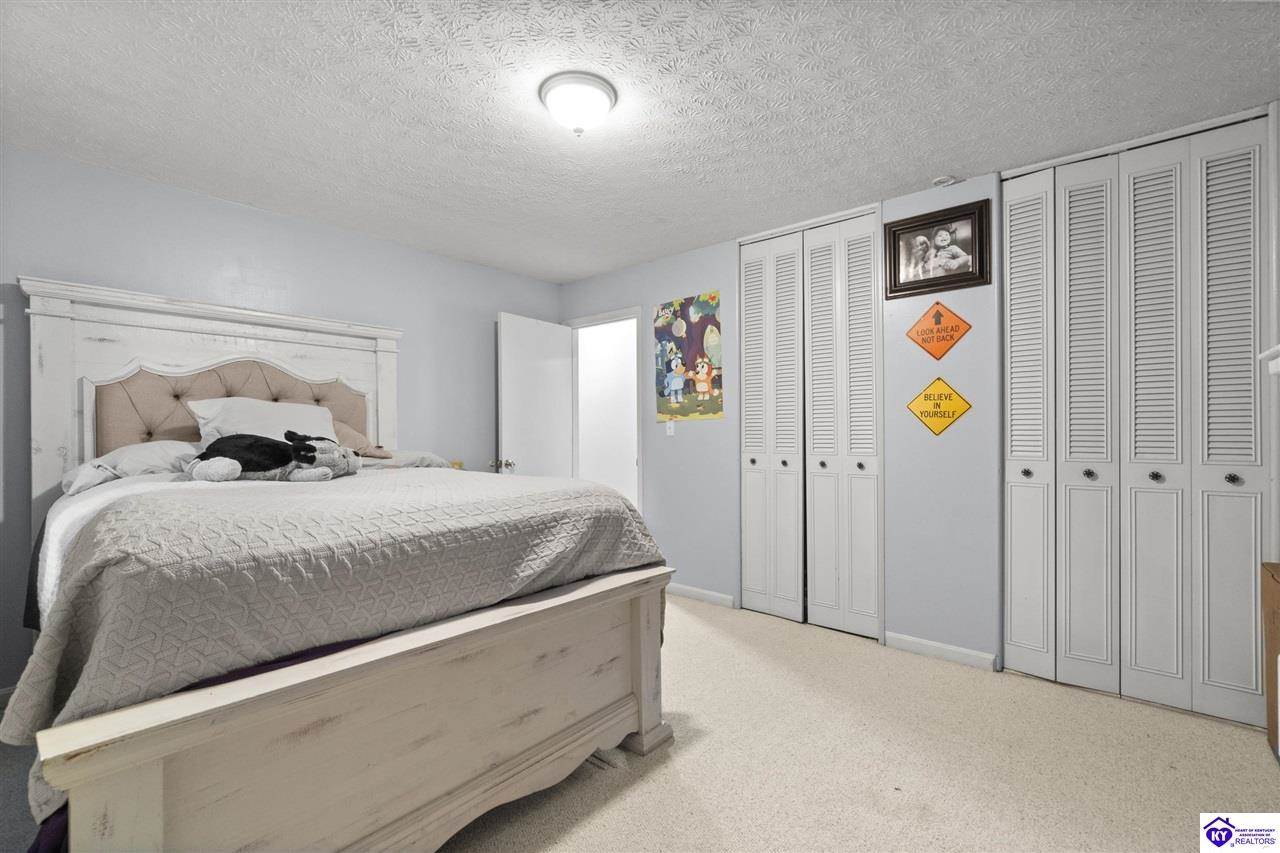 278 Redmar Lane, Radcliff, KY 40160