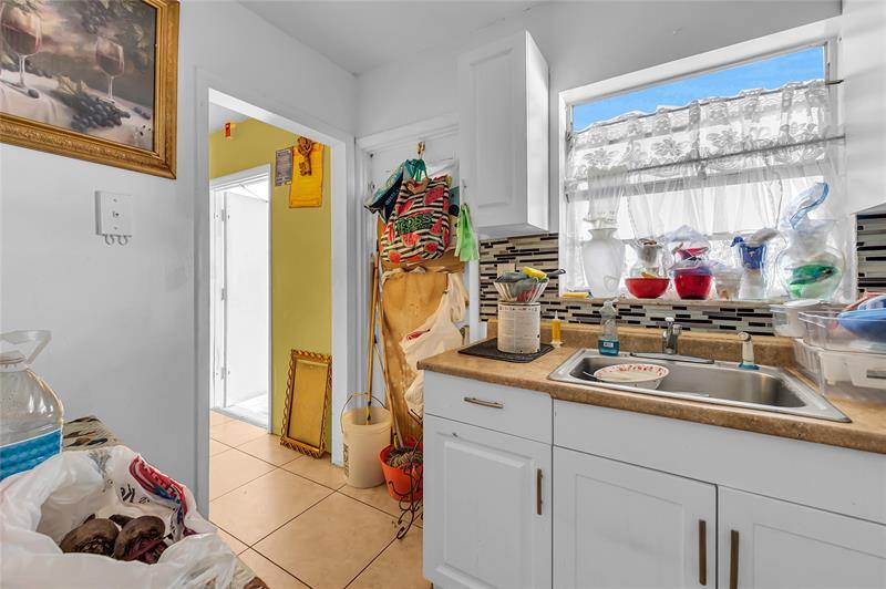 1511 NW 43rd Ave 206, #206, Lauderhill, FL 33313