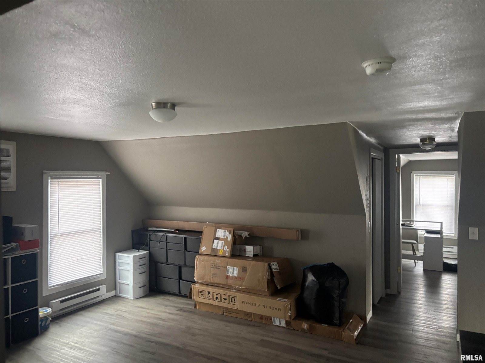 510 2ND Street, De Witt, IA 52742