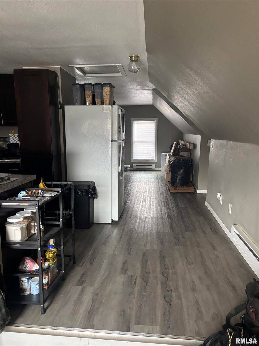 510 2ND Street, De Witt, IA 52742