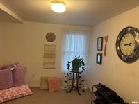 510 2ND Street, De Witt, IA 52742