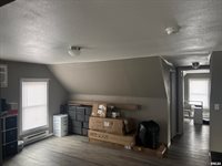 510 2ND Street, De Witt, IA 52742