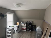 510 2ND Street, De Witt, IA 52742