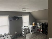 510 2ND Street, De Witt, IA 52742