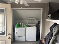 510 2ND Street, De Witt, IA 52742