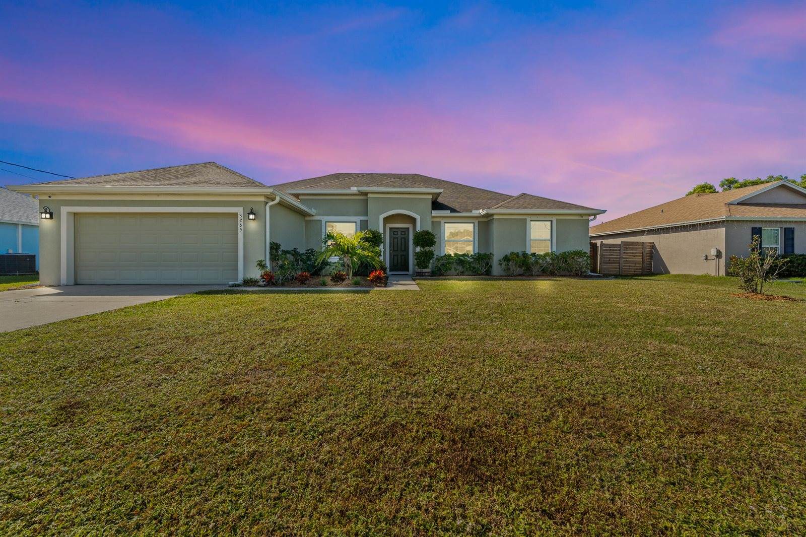 5265 NW East Delwood Drive, Port Saint Lucie, FL 34986