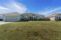 5265 NW East Delwood Drive, Port Saint Lucie, FL 34986