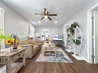 33 Vaughn Street, Caribou, ME 04736