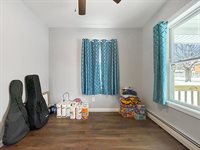 33 Vaughn Street, Caribou, ME 04736