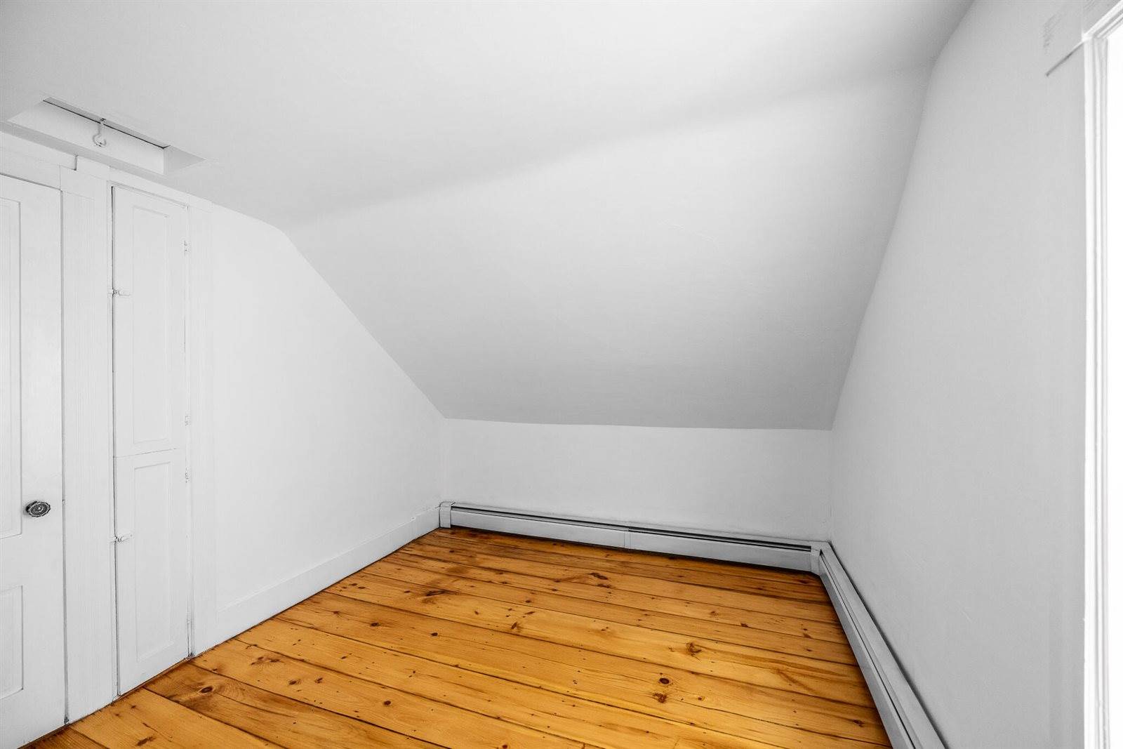 881 Western Avenue, Hampden, ME 04444