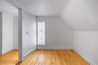 881 Western Avenue, Hampden, ME 04444