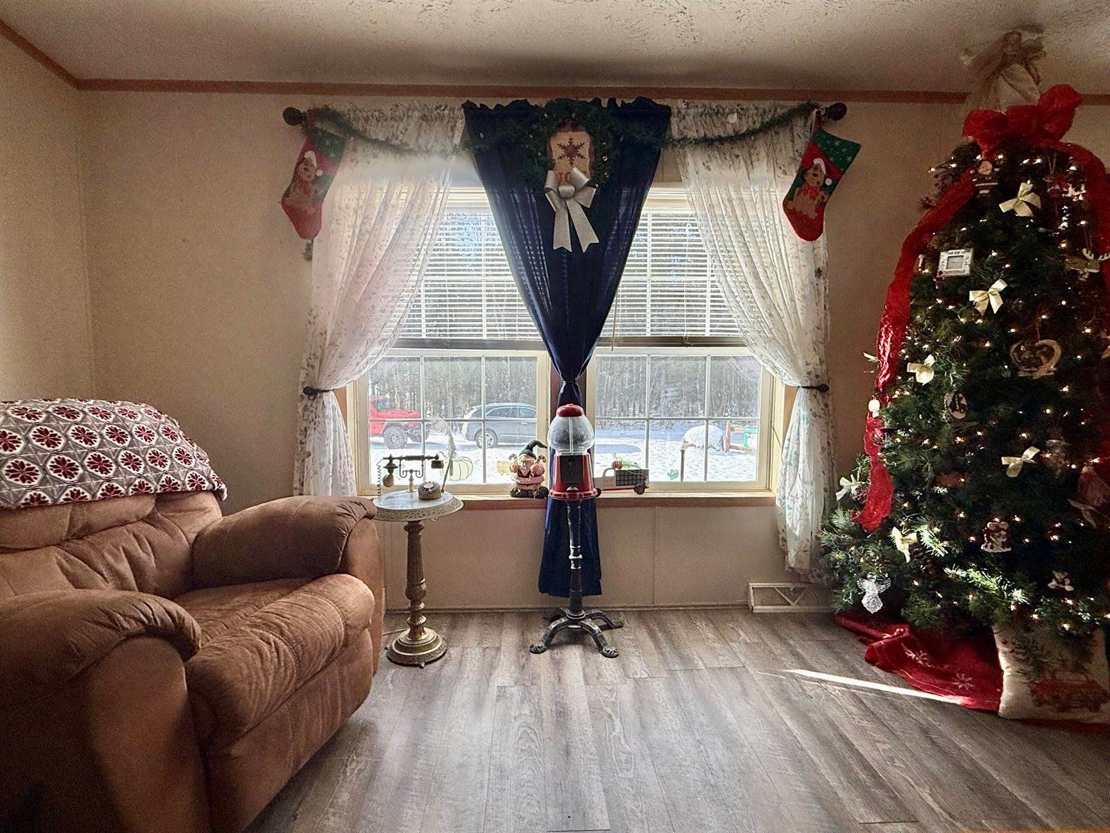 20 Jackson Lane, Milford, ME 04461