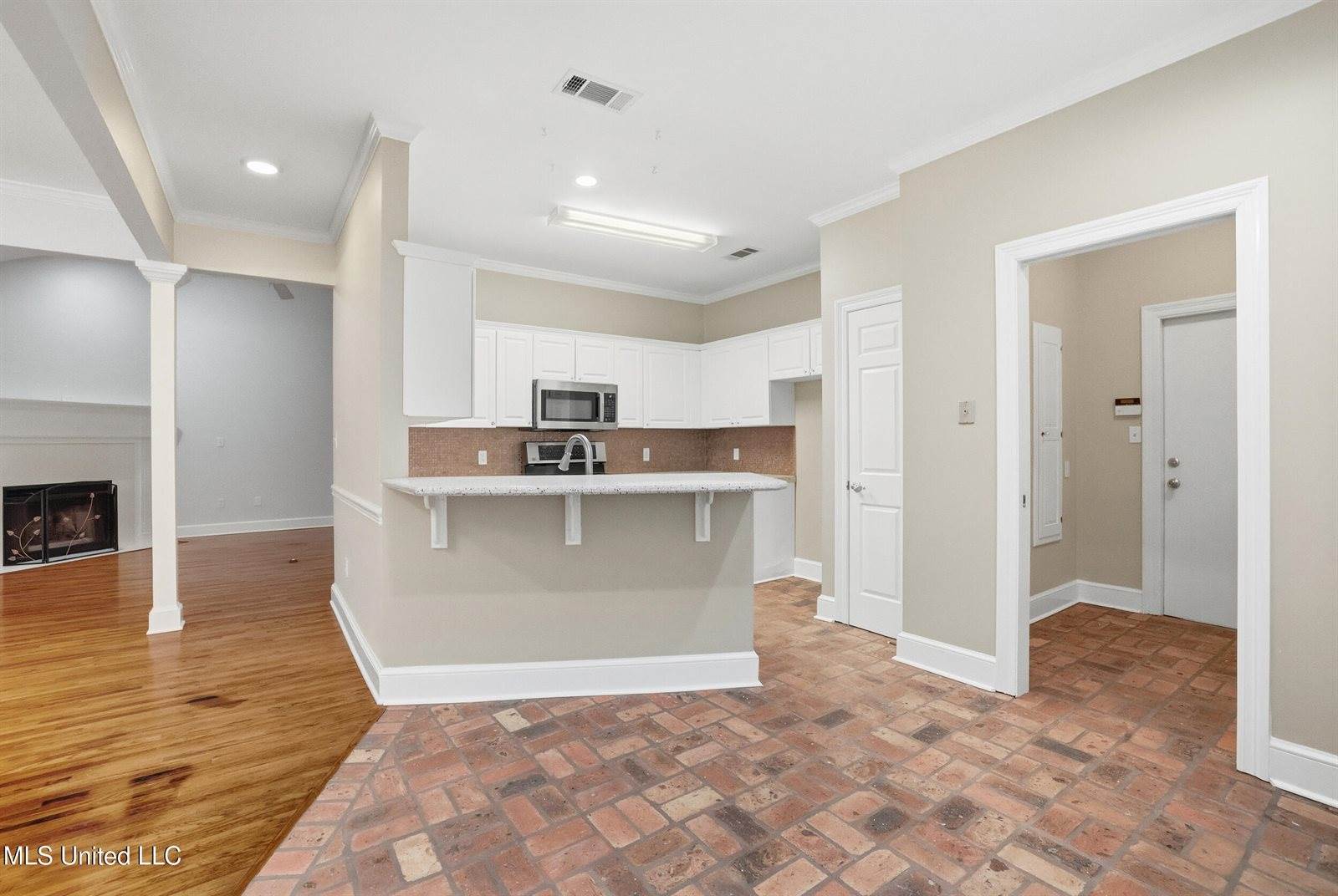 2610 Rue Palafox, Biloxi, MS 39531