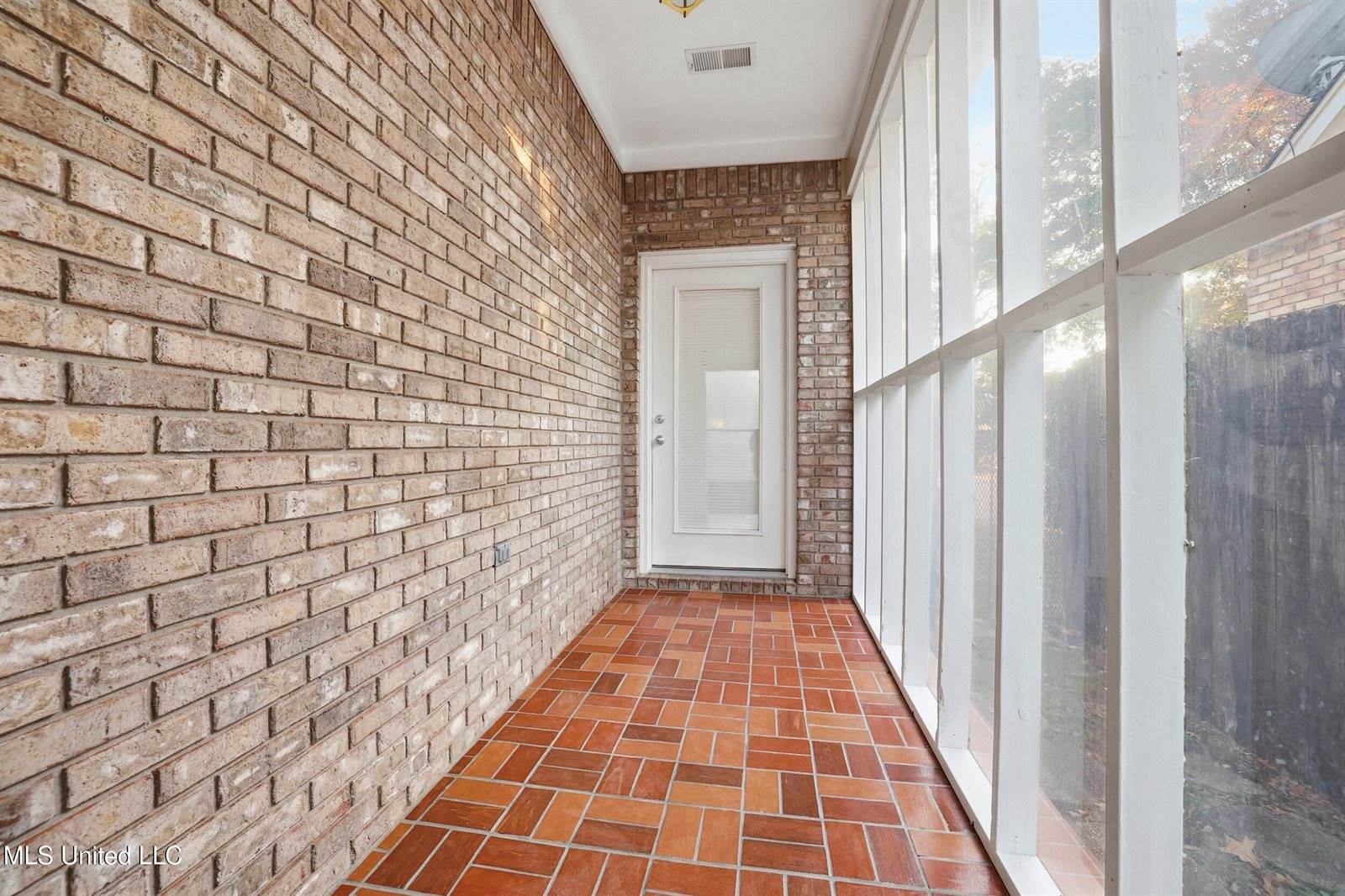 2610 Rue Palafox, Biloxi, MS 39531