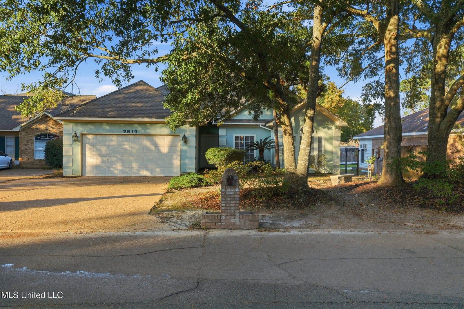 2610 Rue Palafox, Biloxi, MS 39531