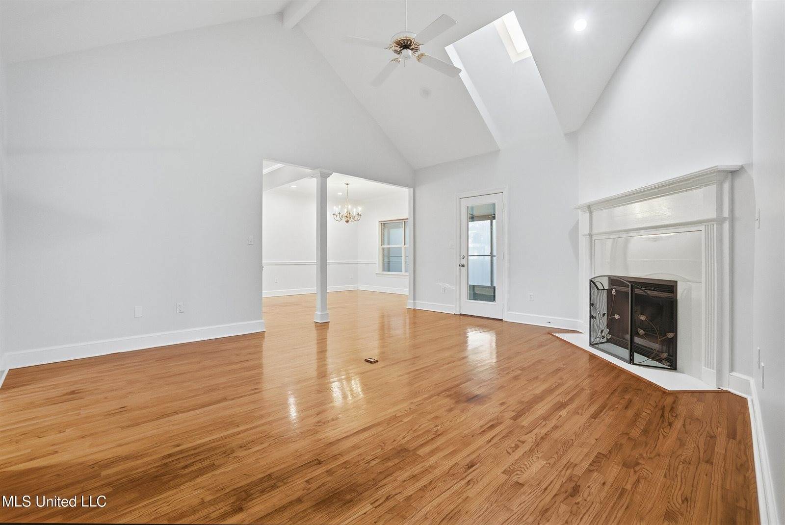 2610 Rue Palafox, Biloxi, MS 39531