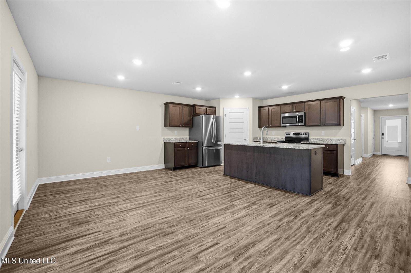 6456 Eastland Circle, Biloxi, MS 39532