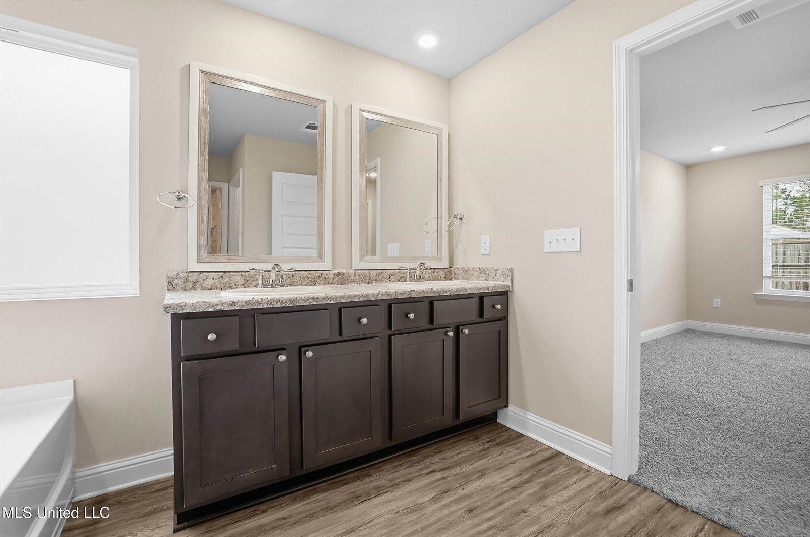 6456 Eastland Circle, Biloxi, MS 39532