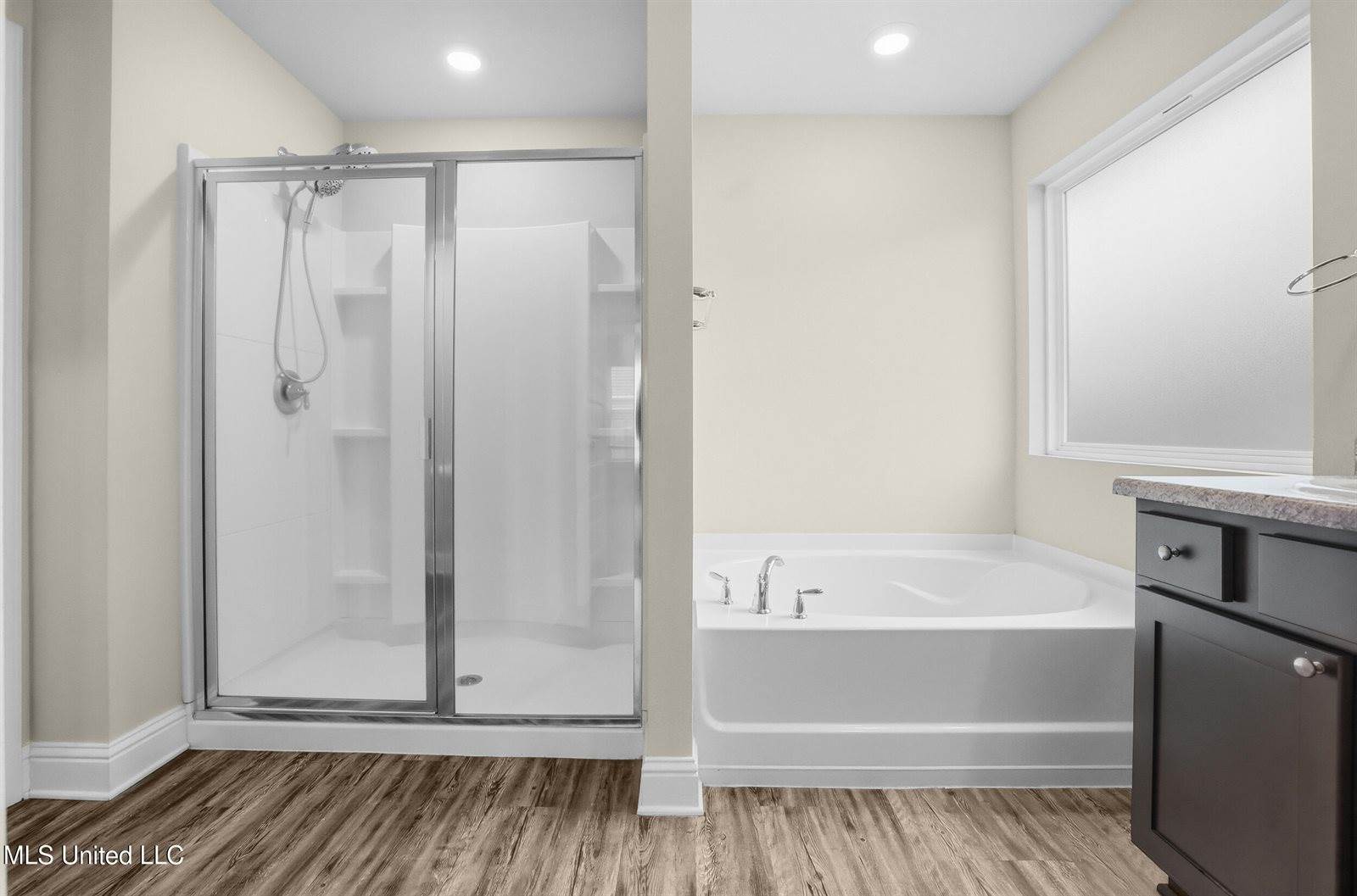 6456 Eastland Circle, Biloxi, MS 39532