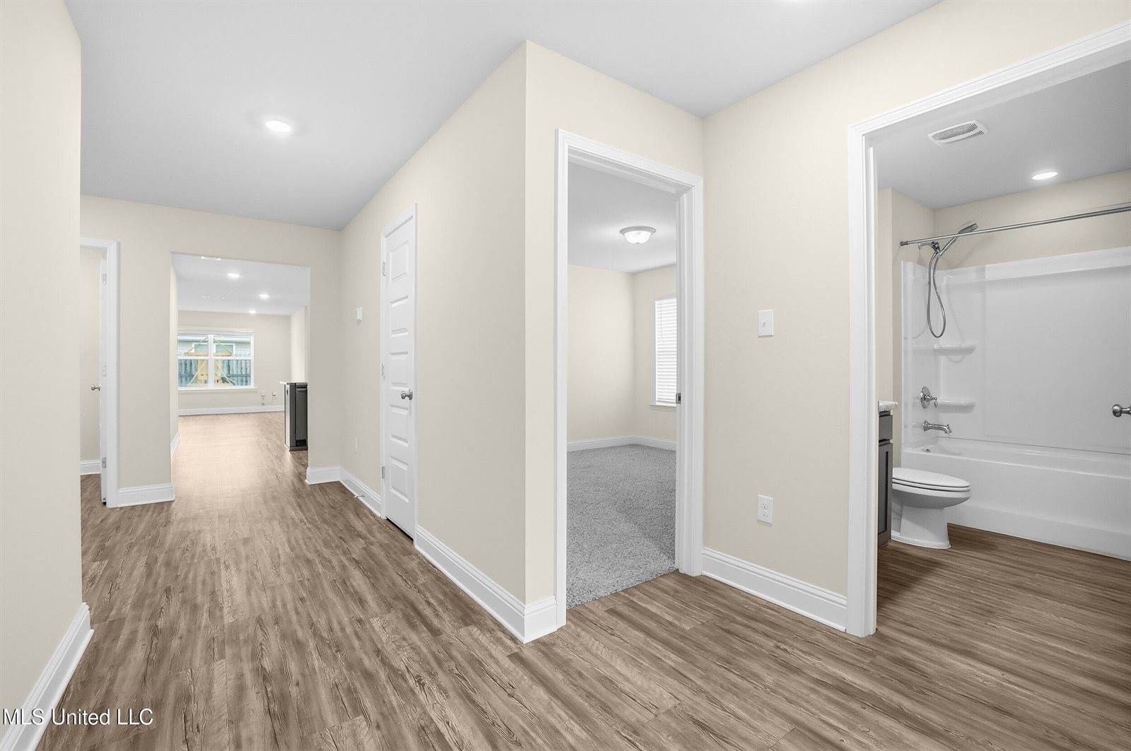 6456 Eastland Circle, Biloxi, MS 39532