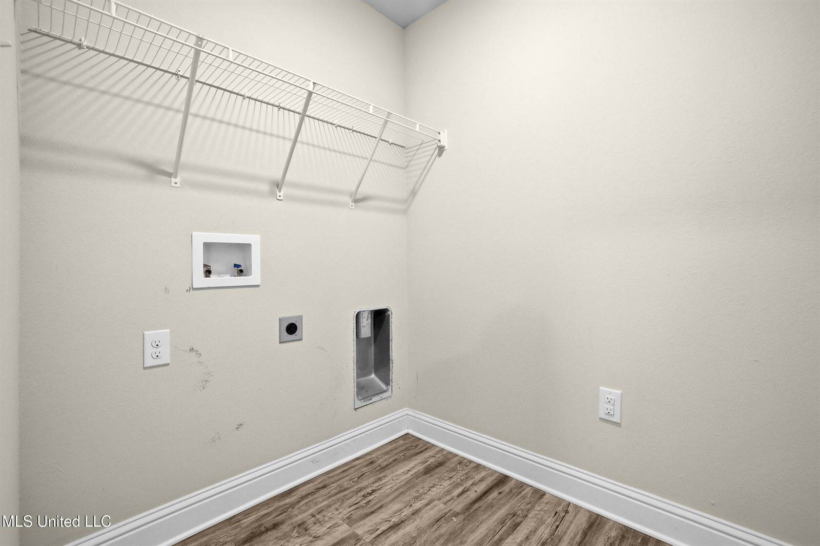 6456 Eastland Circle, Biloxi, MS 39532