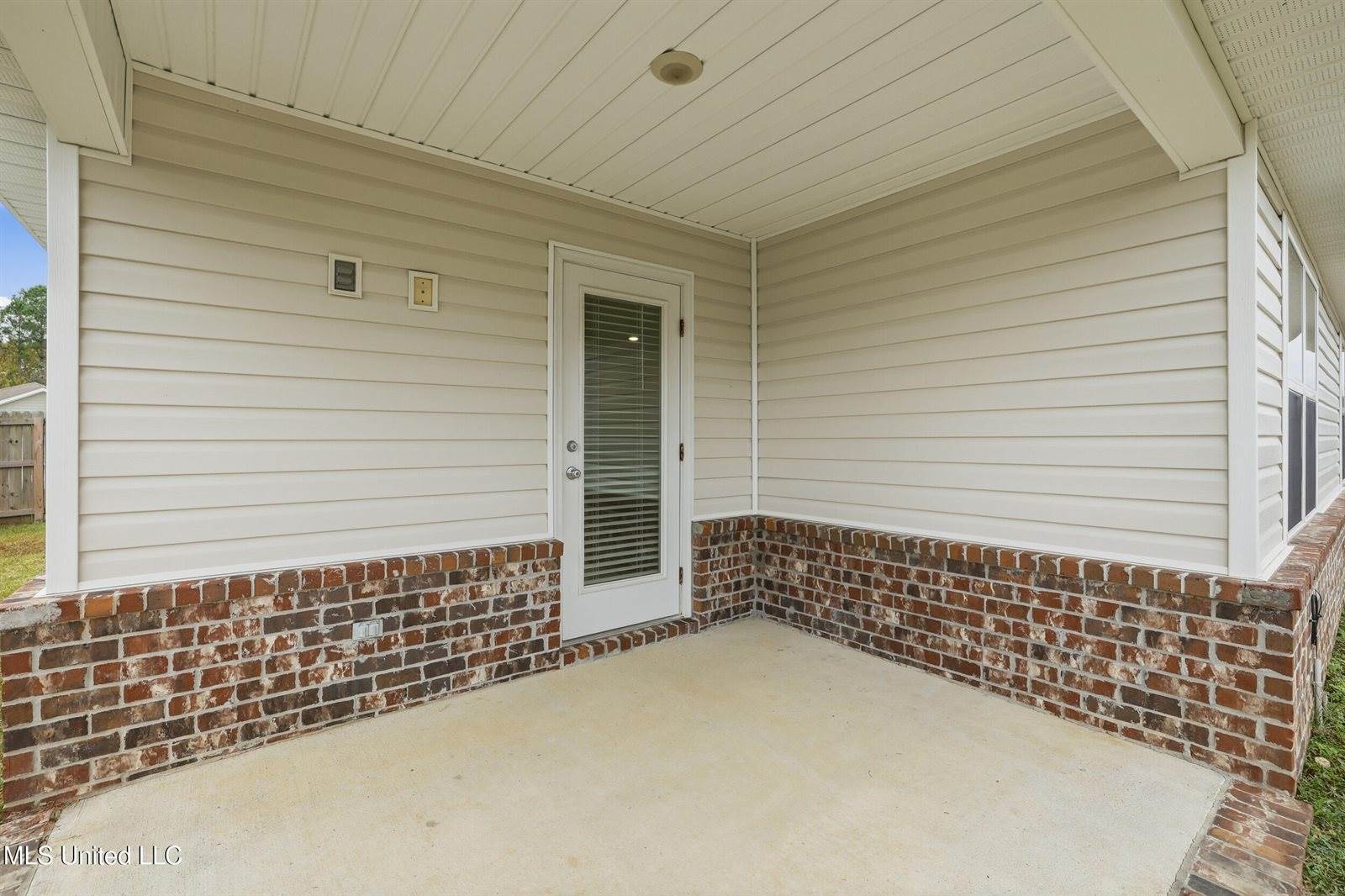 6456 Eastland Circle, Biloxi, MS 39532