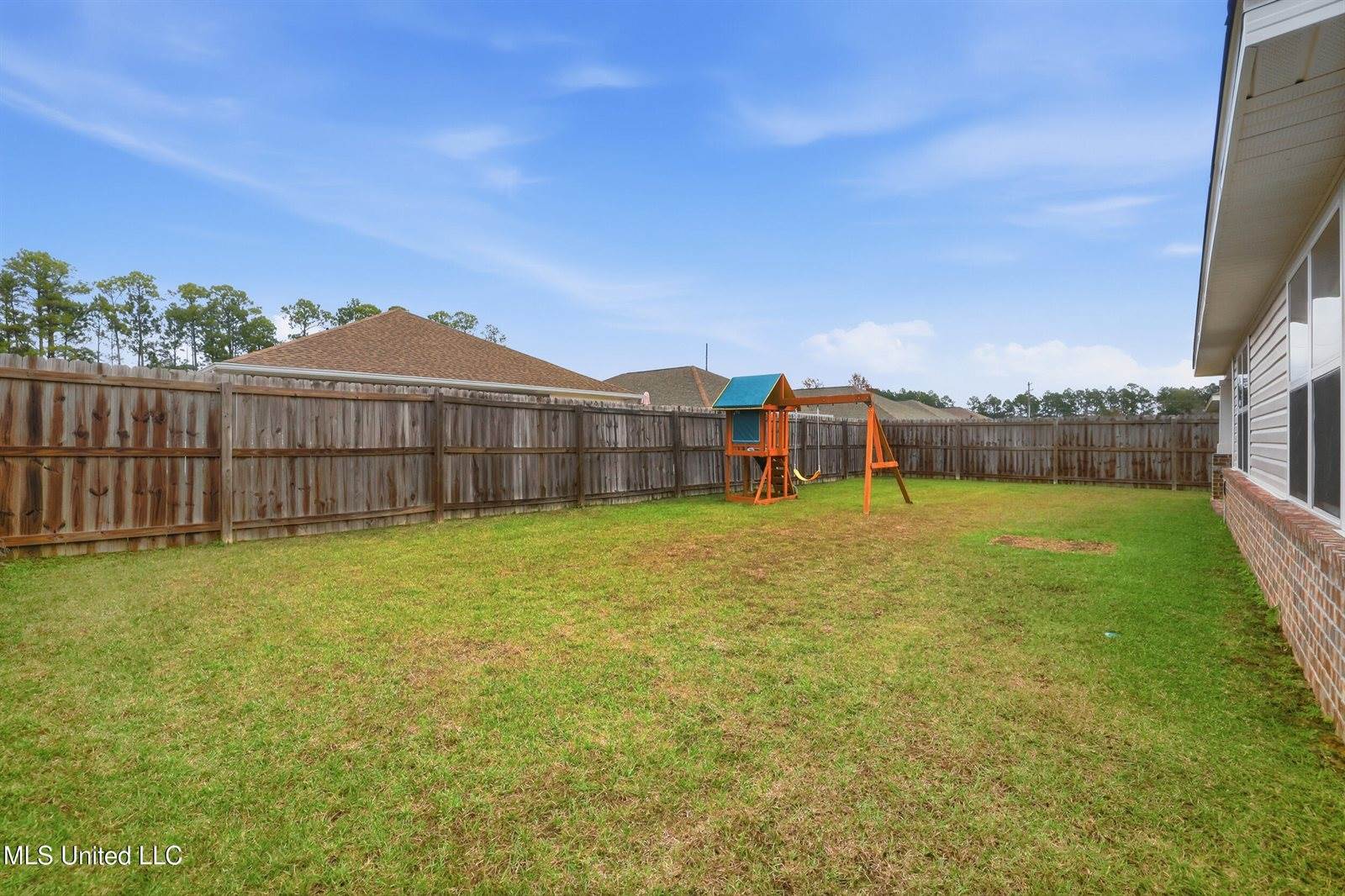 6456 Eastland Circle, Biloxi, MS 39532